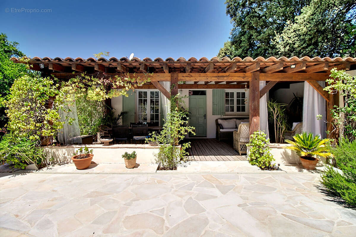 Maison à TARADEAU