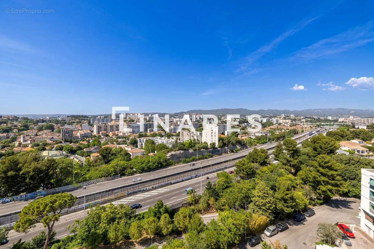 THE BOUTIQUE HOTEL - Appartement T4 de 86m² - Terrasse  8m² -  Cave de 5 m² - 13012 Montolivet - photo 13