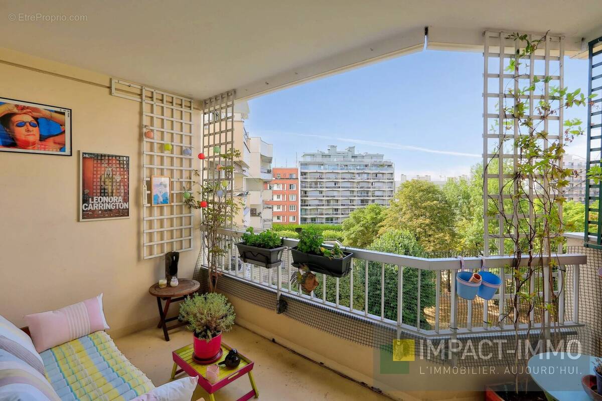 Appartement à COURBEVOIE