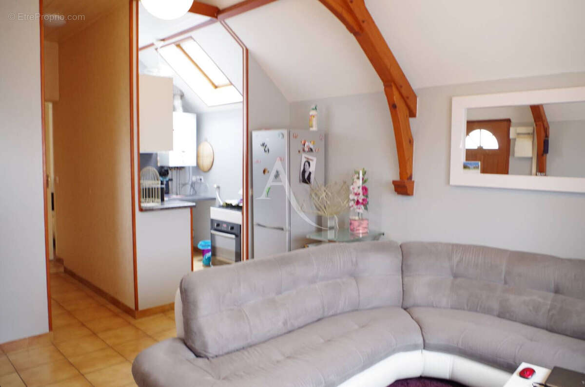 Appartement à CHEVRY-COSSIGNY