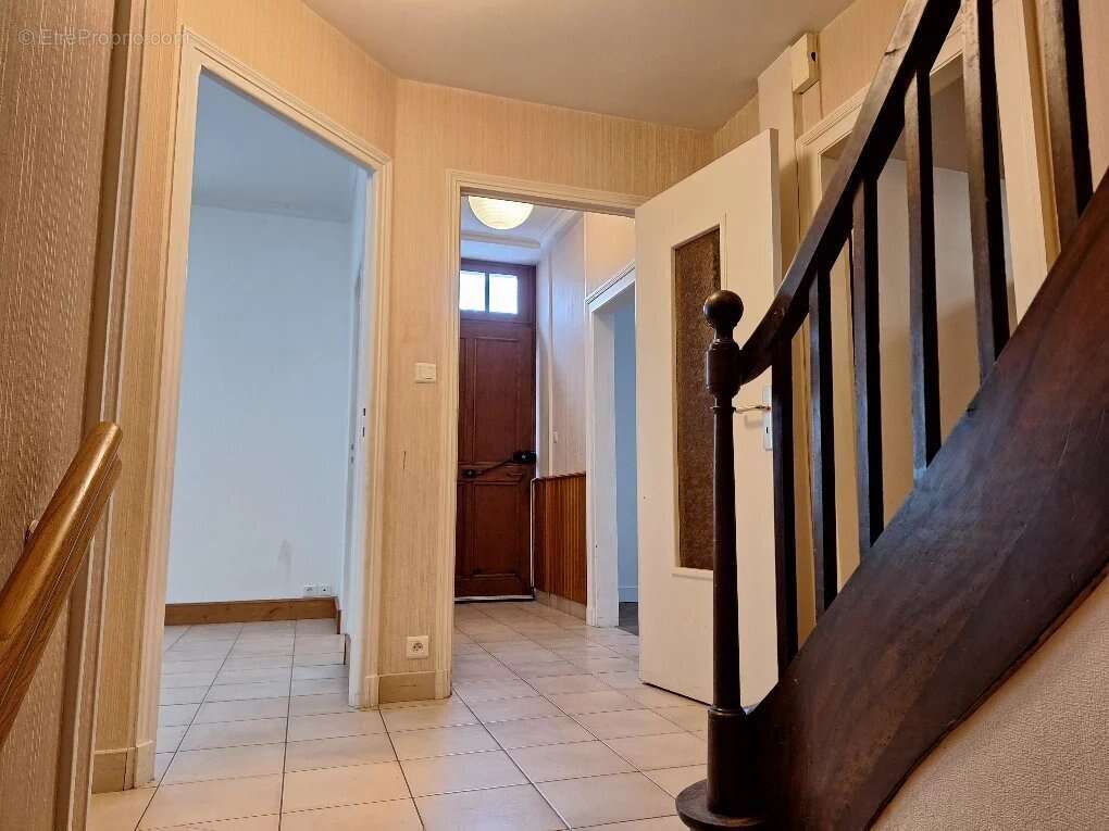 Maison à MONTBRON