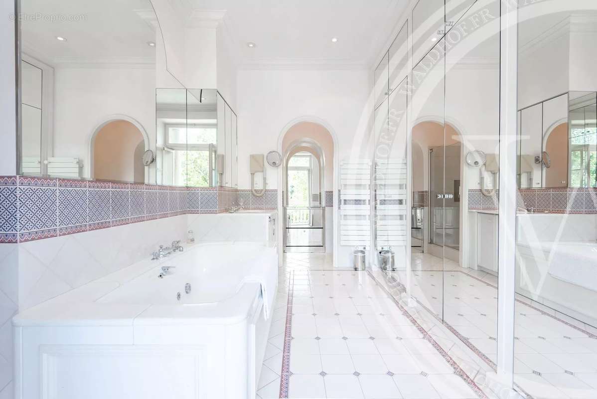 Maison à ROQUEBRUNE-CAP-MARTIN