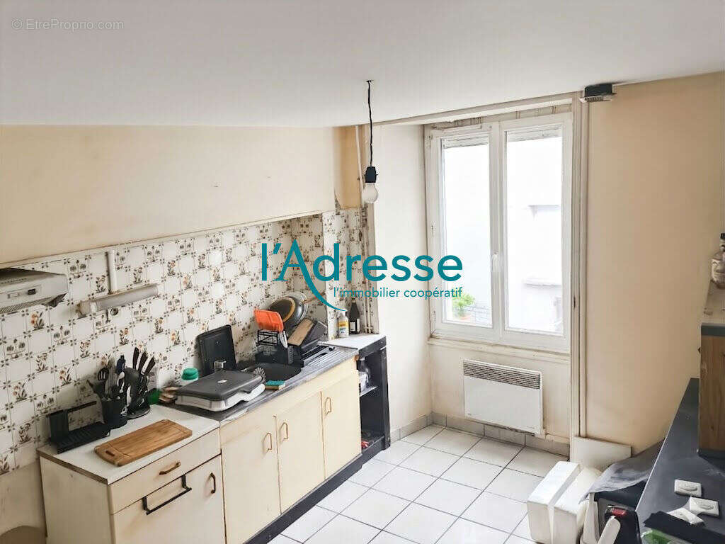 Maison à MONTREVAULT