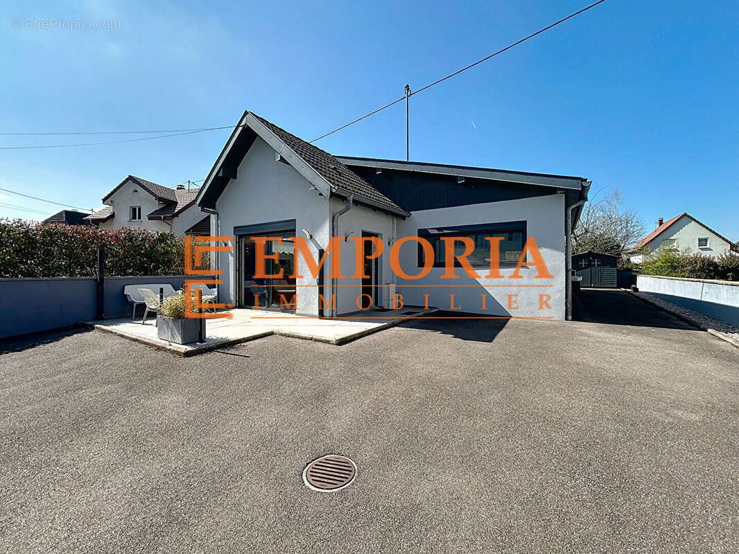 Maison à BALLERSDORF