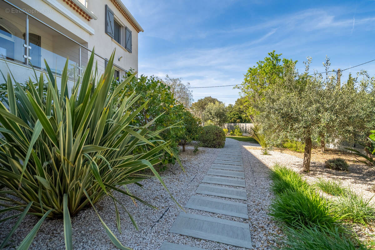 Maison à SIX-FOURS-LES-PLAGES