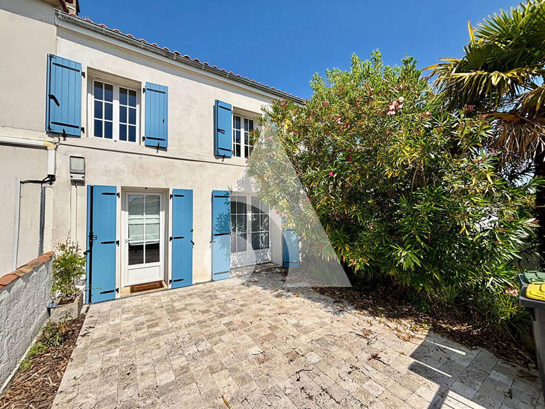 Maison à LES MATHES