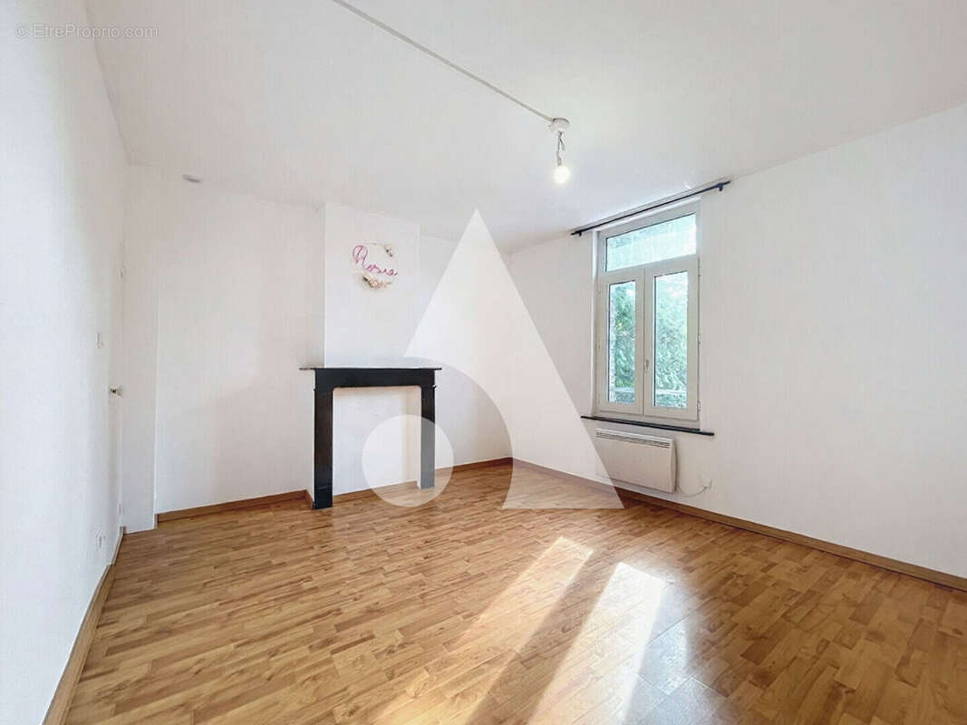 Maison à FRESNES-SUR-ESCAUT