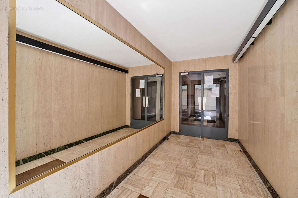 Appartement à PARIS-12E