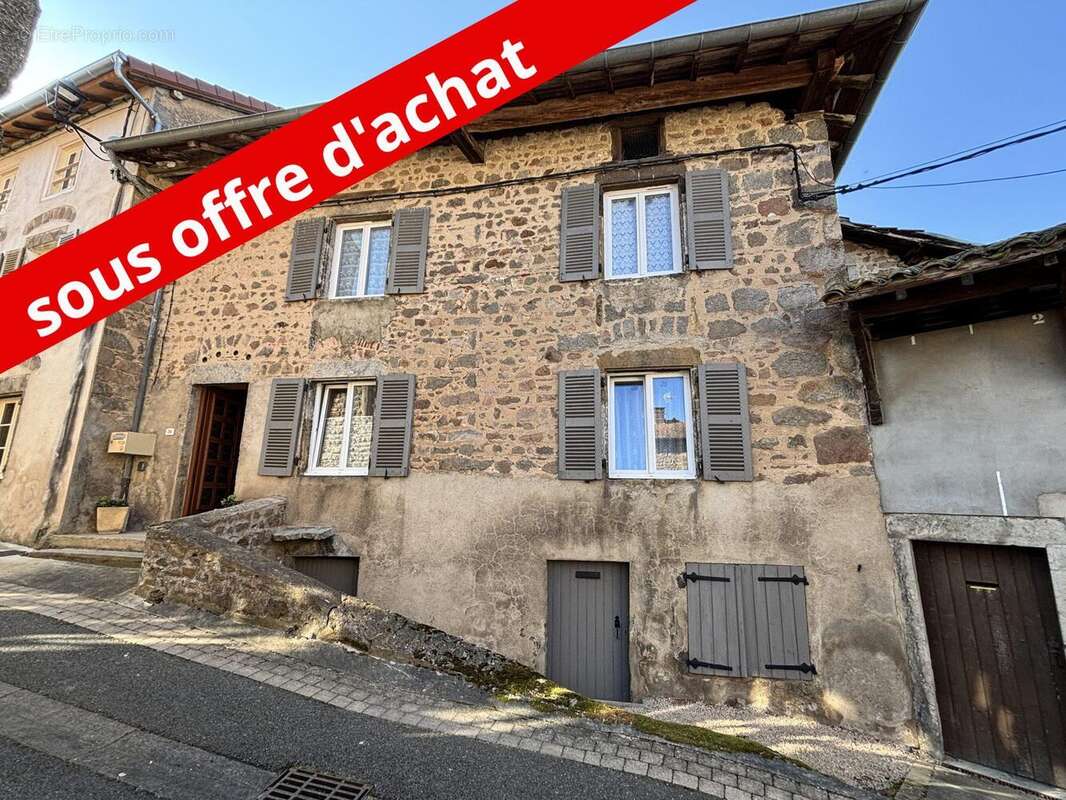 Maison à OUROUX