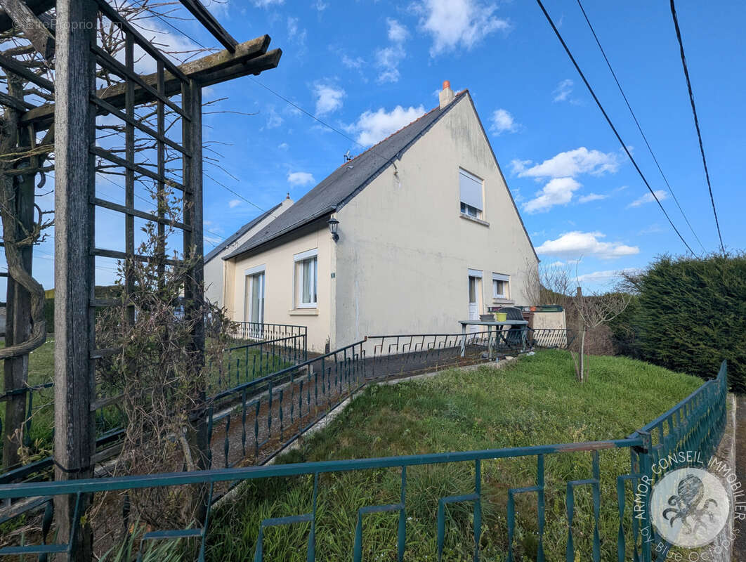Maison à PLEVEN