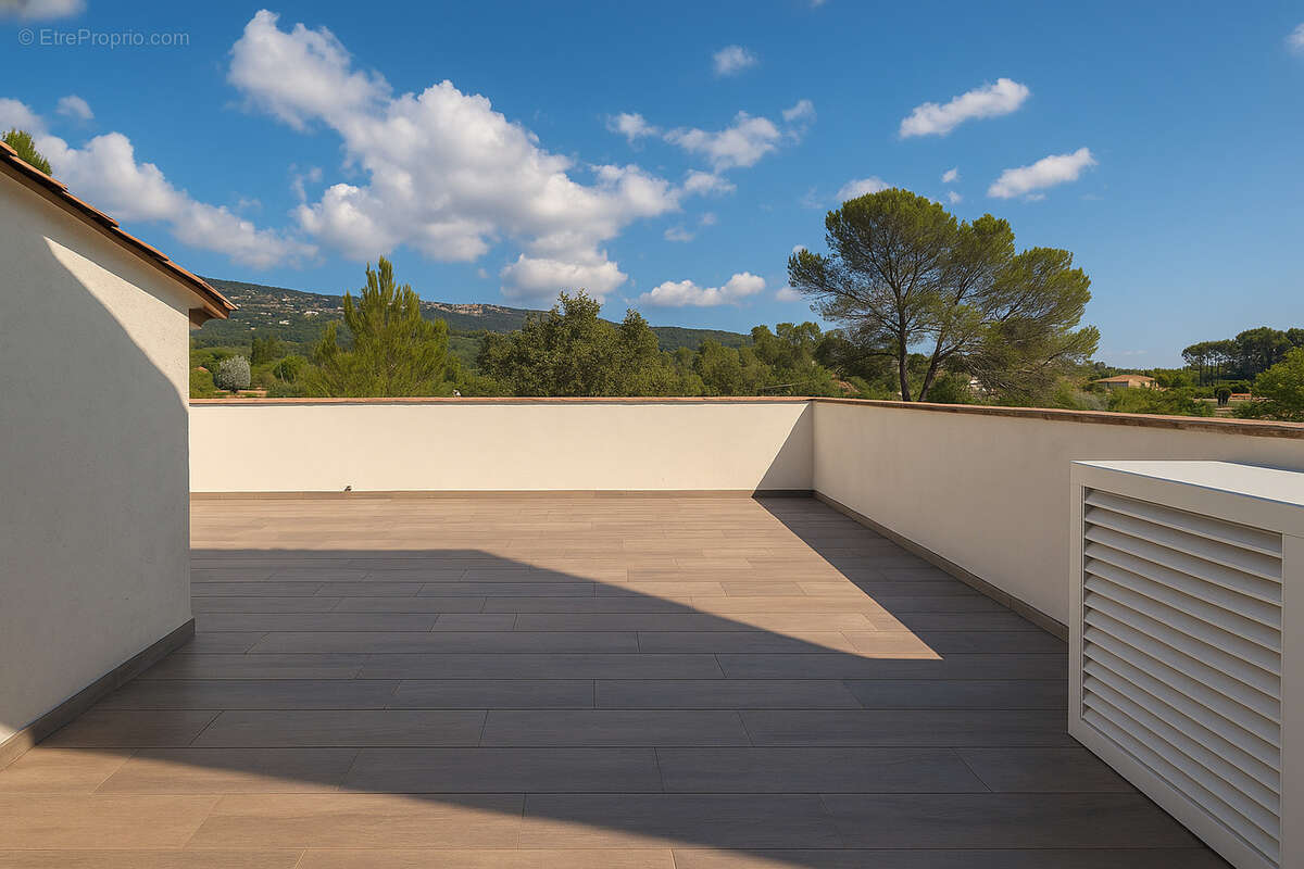 Maison à PEYMEINADE