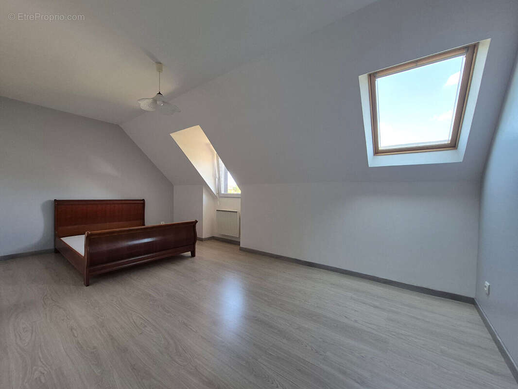 Maison Laille 5 pièce(s) 102 m2 - photo 8