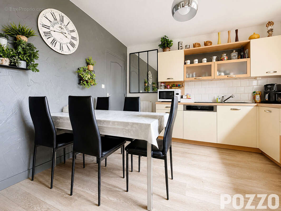 A vendre : Maison Saint Jean Des Champs 7 pièces 150 m2 - photo 6