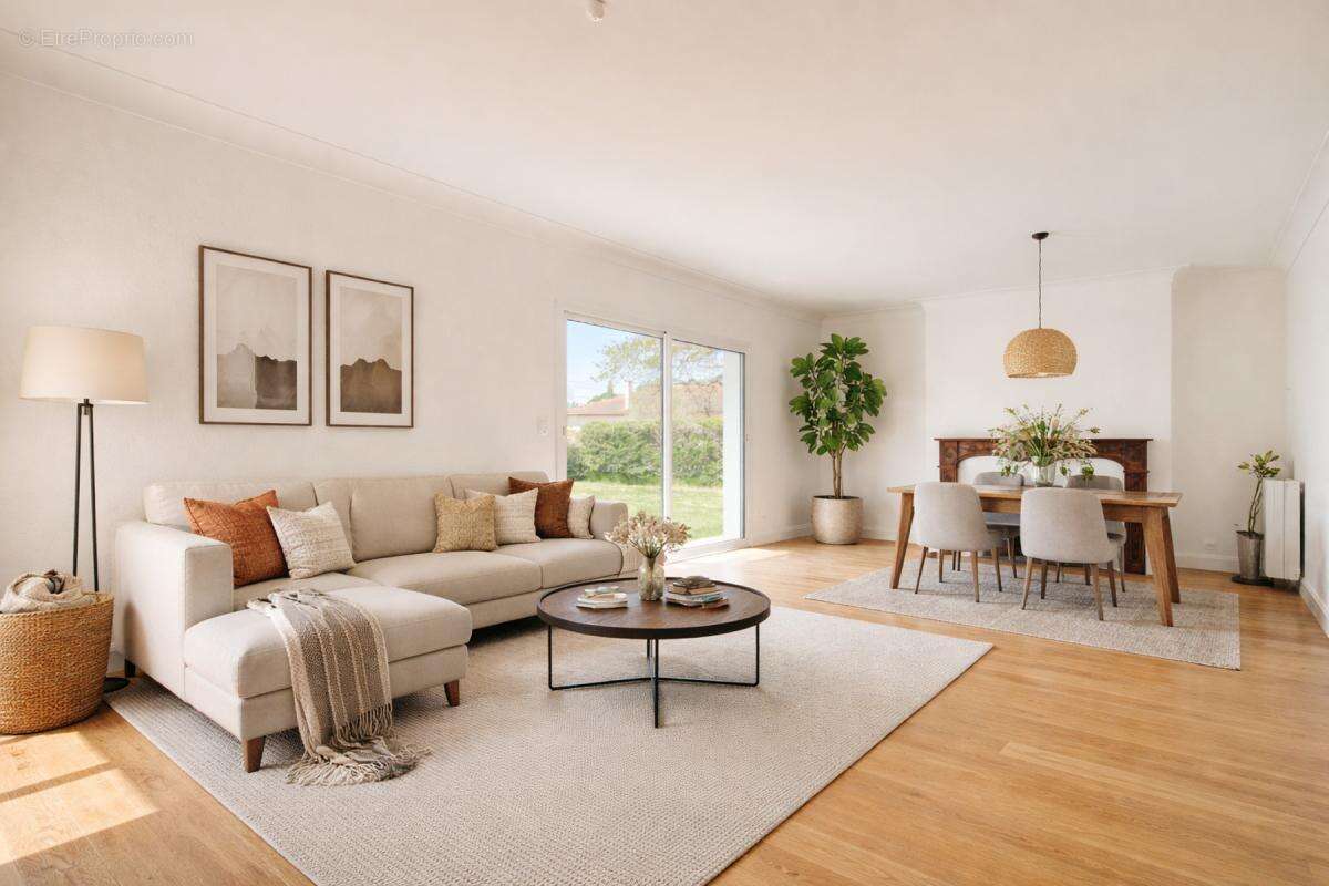 Maison à MONTBERON