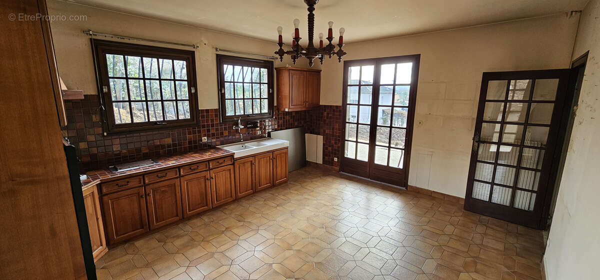 Maison à JASSANS-RIOTTIER