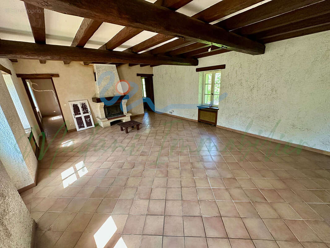 Maison à PERDREAUVILLE