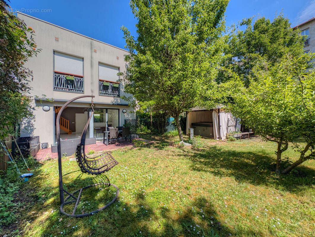 Maison Colombes 6 pièces 112,70 m2 - photo 4