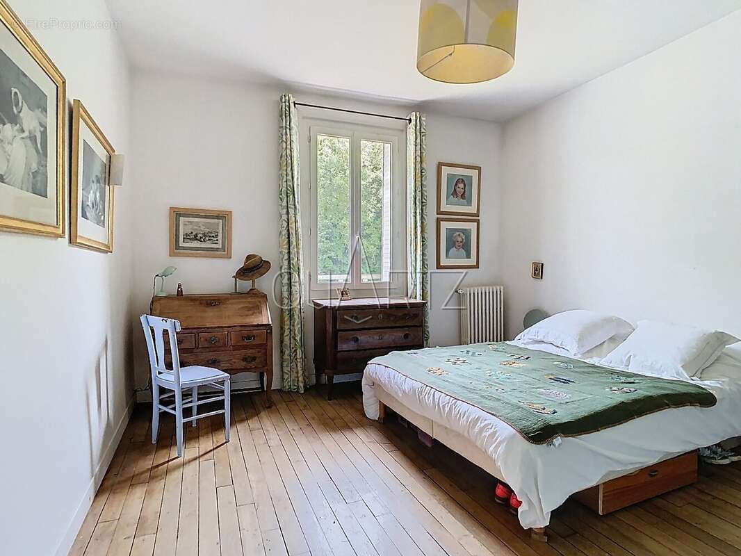 Maison à LA CELLE-SAINT-CLOUD