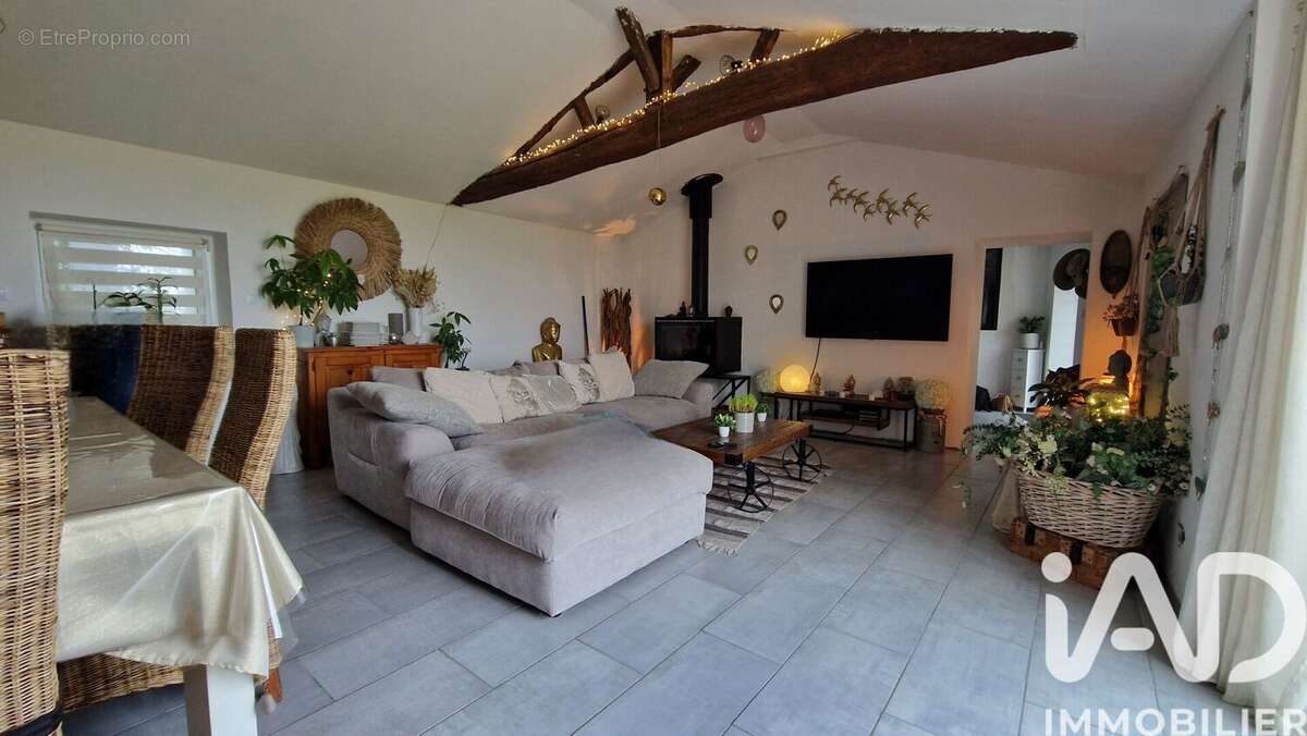 Photo 3 - Maison à SAINT-URBAIN