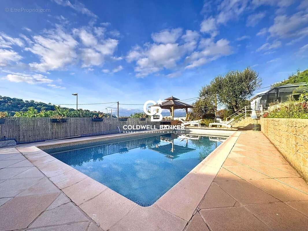 Maison à LES ADRETS-DE-L&#039;ESTEREL