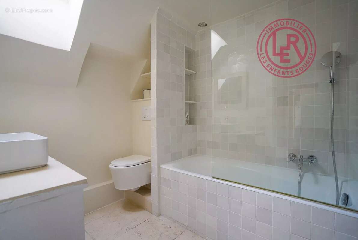 Appartement à PARIS-3E