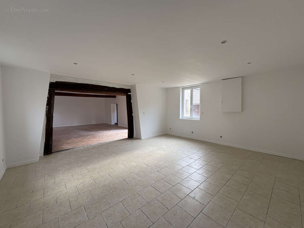 Maison à CHEZY-SUR-MARNE