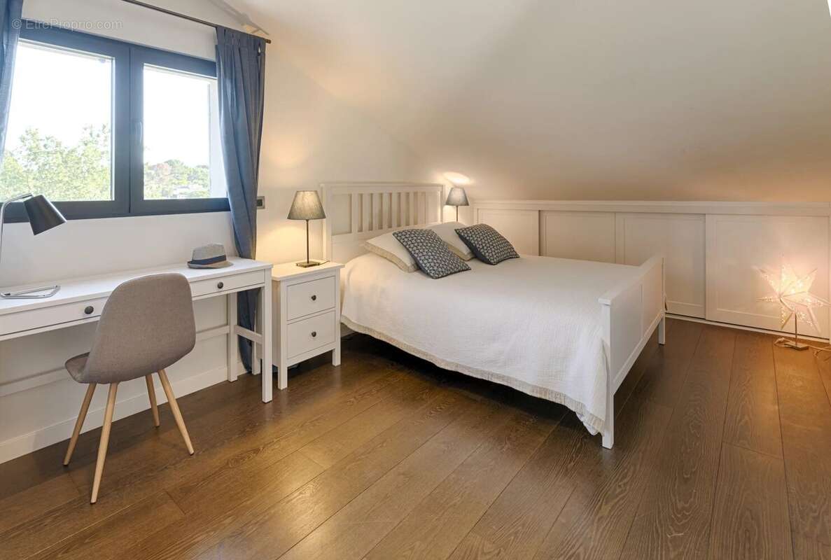 Maison à MOUGINS