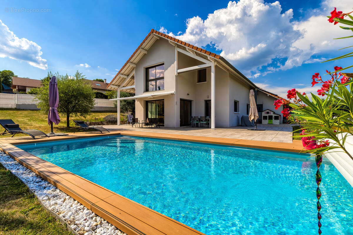Maison à CHINDRIEUX