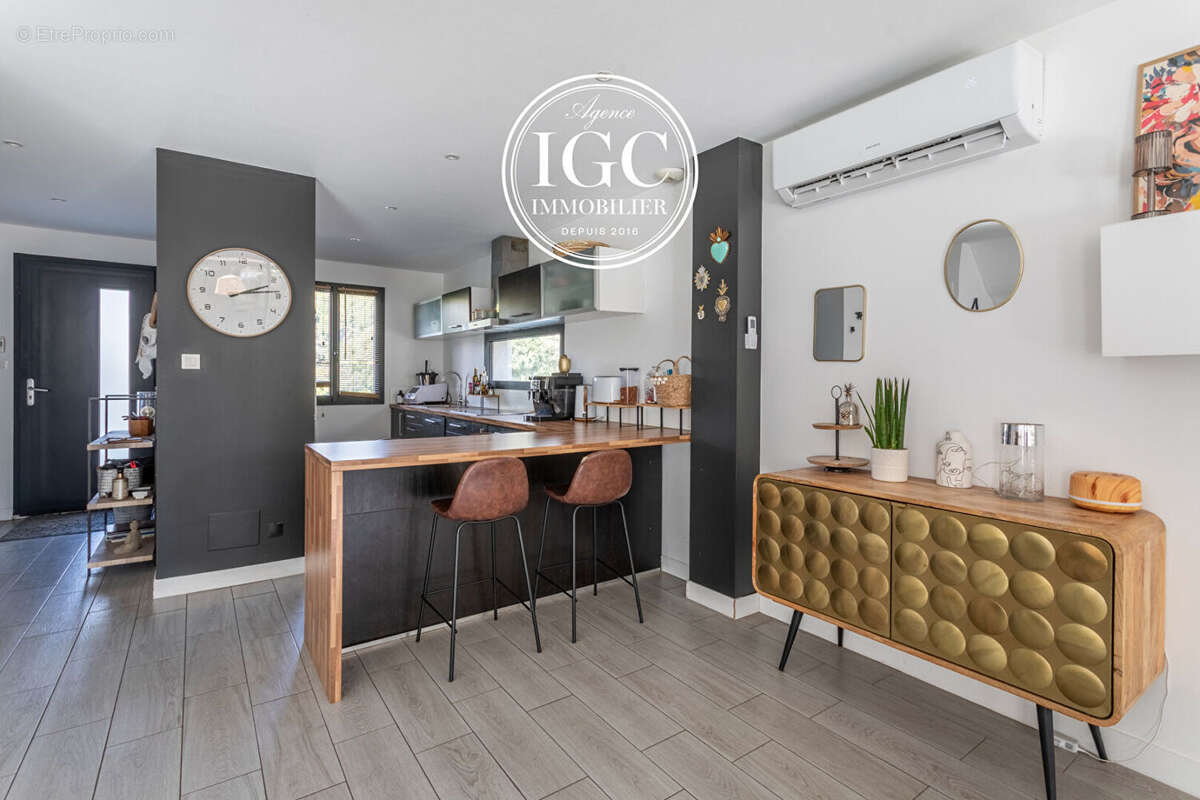 Maison à ENSUES-LA-REDONNE