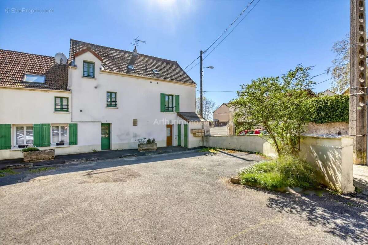 Appartement à DAMPMART