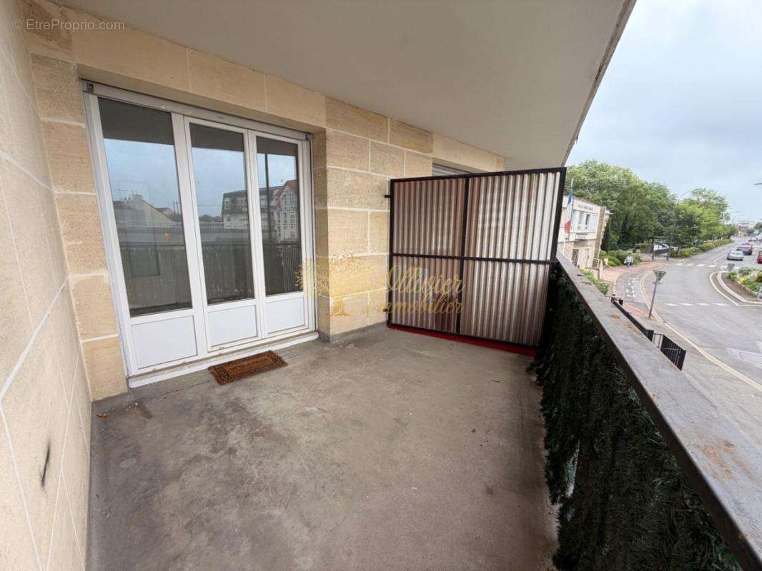 Appartement à PONTAULT-COMBAULT