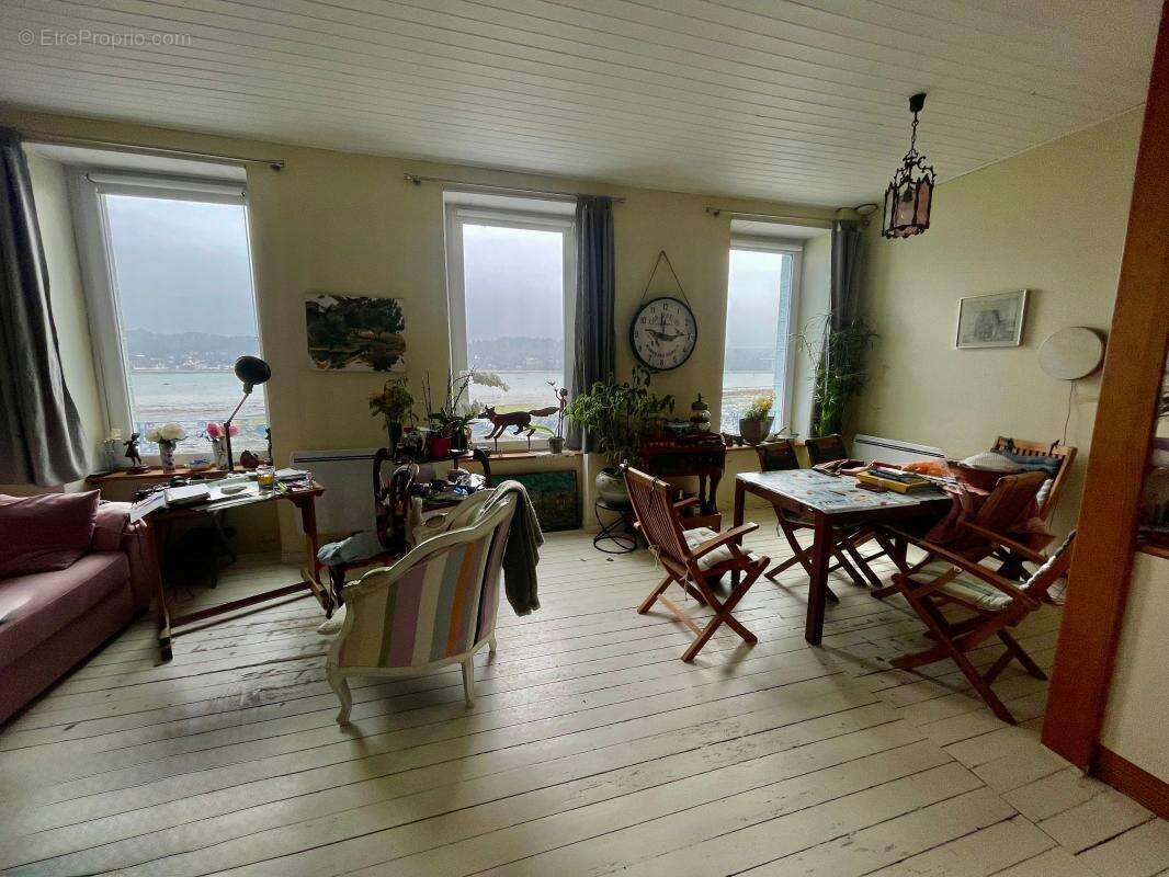 Maison à LE RELECQ-KERHUON