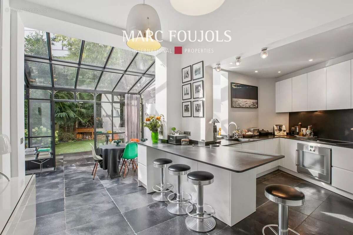 Maison à NEUILLY-SUR-SEINE