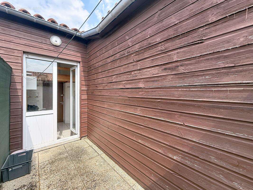 Appartement À Vendre - photo 2