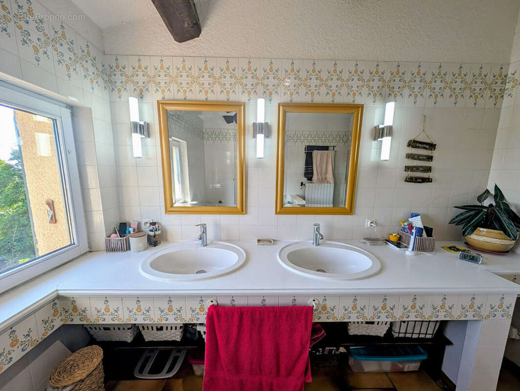 Maison à PONT-SAINT-ESPRIT