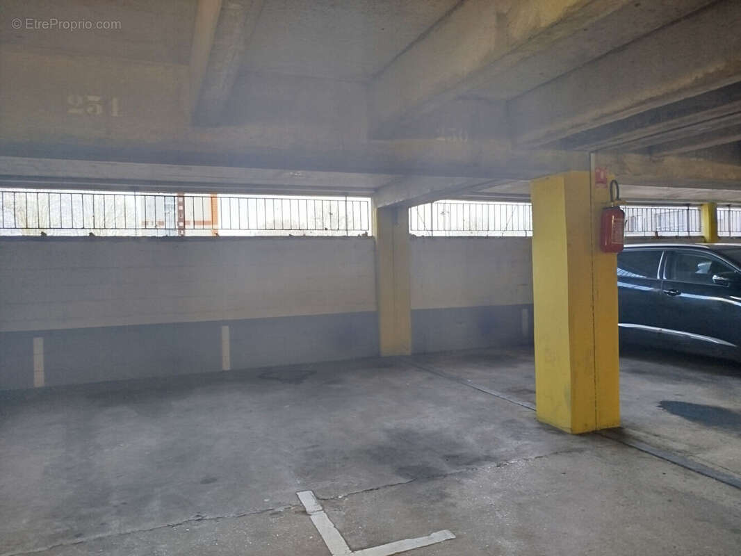 Appartement à CORBEIL-ESSONNES