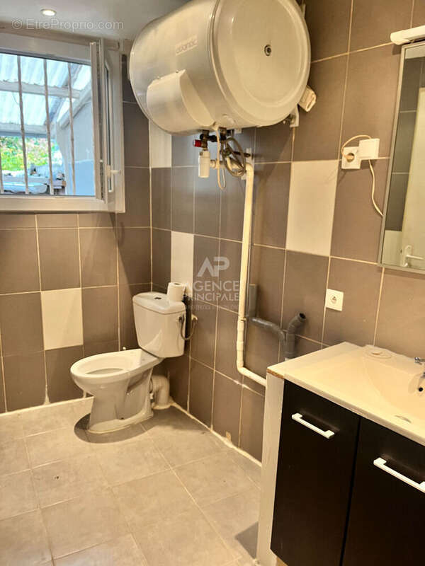 Maison à LE MESNIL-LE-ROI