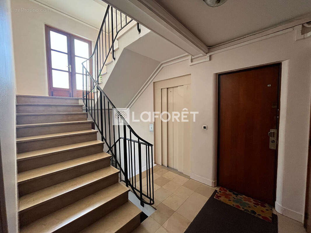 Appartement à PARIS-12E