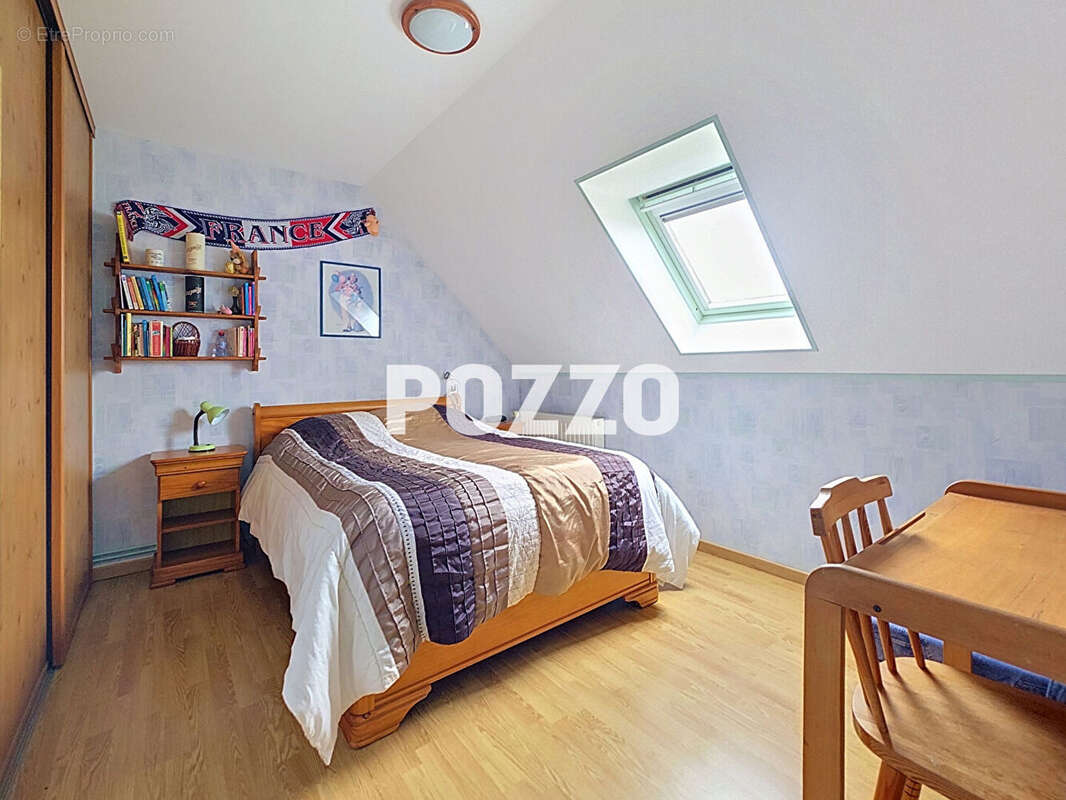 a vendre :Maison  6 chambres à côté de PÉRIERS- à moins de 20 kms de la mer- sous-sol complet - photo 15