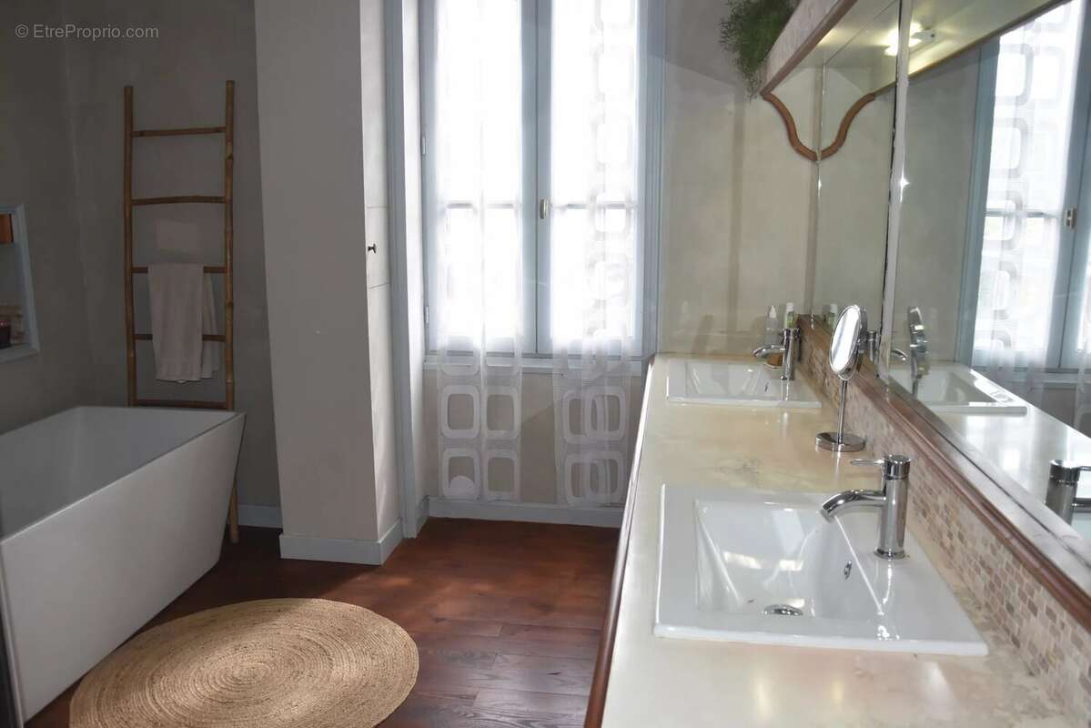 Grande maison de Village - photo 15