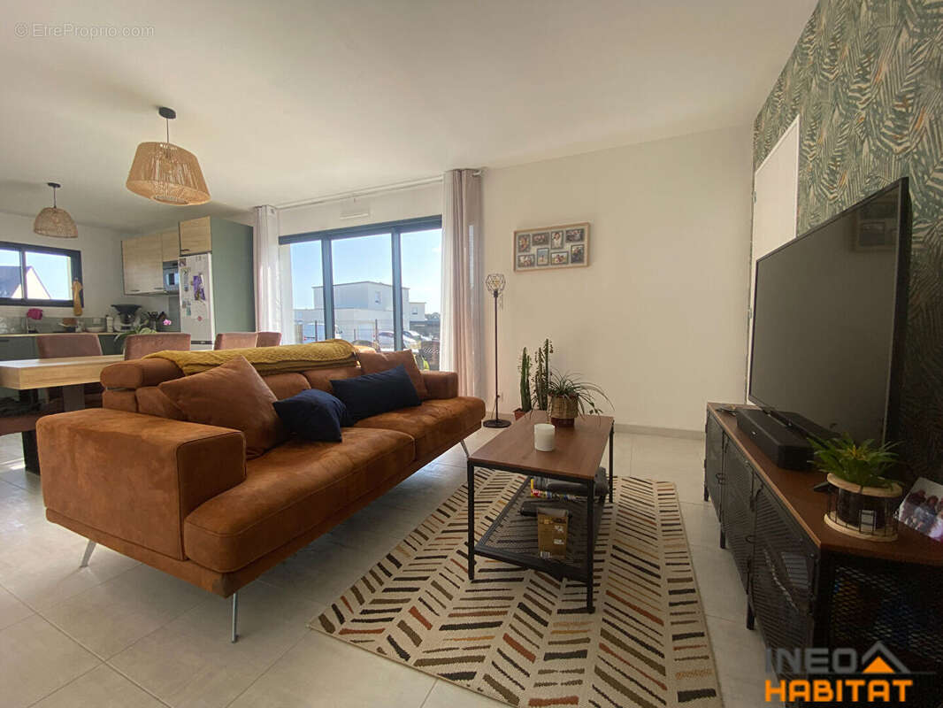 Maison La Chapelle Du Lou Du Lac 4 pièce(s) 74 m2 - photo 5