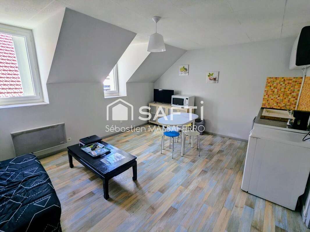 Appartement 235 m² à Cosne-Cours-Sur-Loire  - photo 2