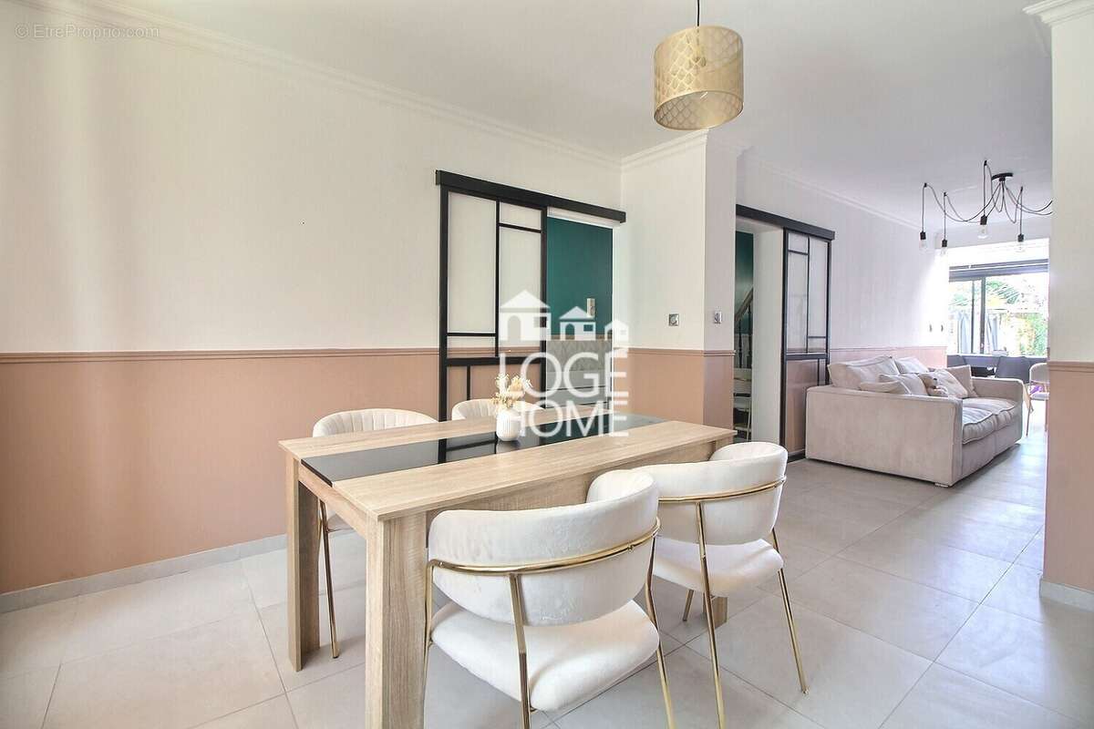 Maison à SIN-LE-NOBLE