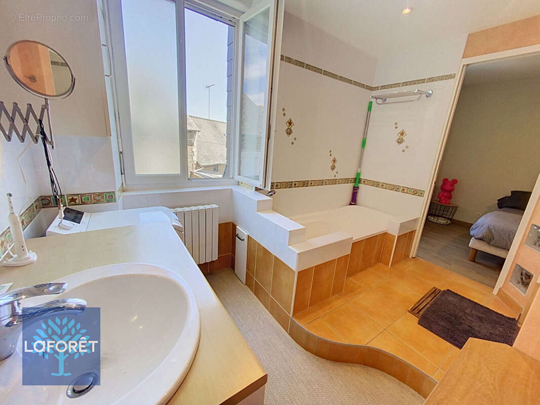 Appartement duplex Fougeres 5 pièce(s) 84 m2 - photo 5
