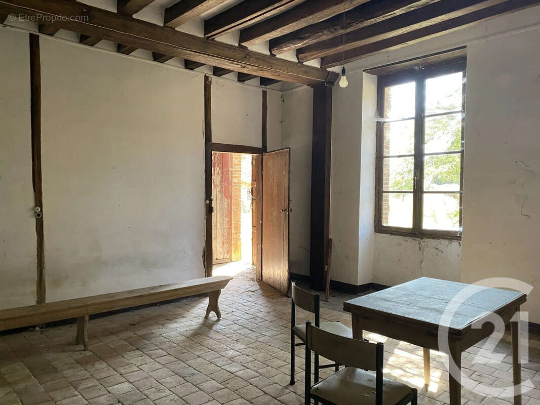 Maison 150 m² à Le Noyer  - photo 8