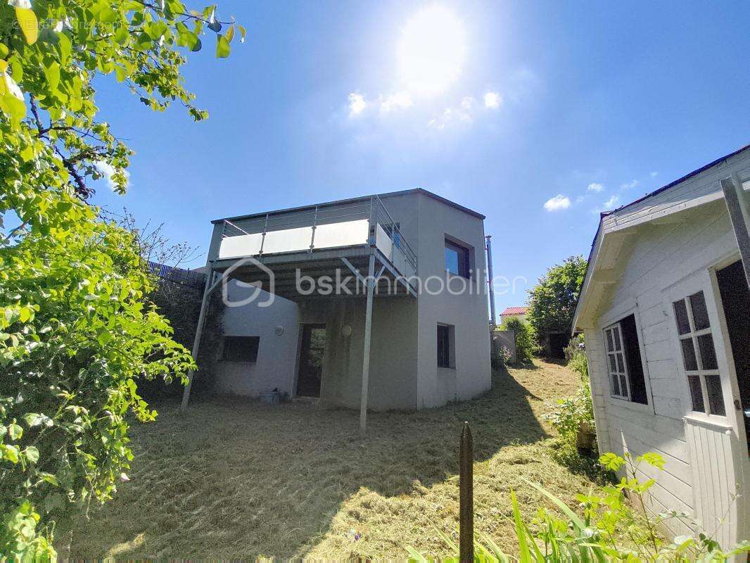 Maison à LE POIRE-SUR-VIE