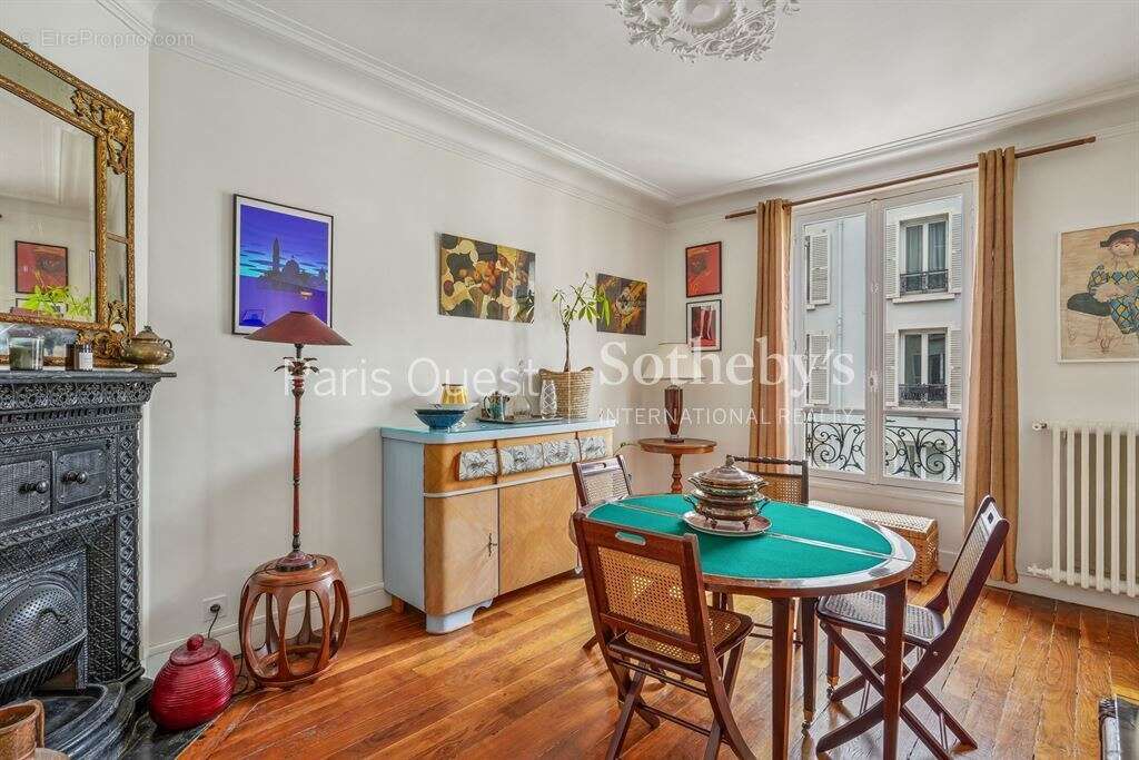 Appartement à NEUILLY-SUR-SEINE