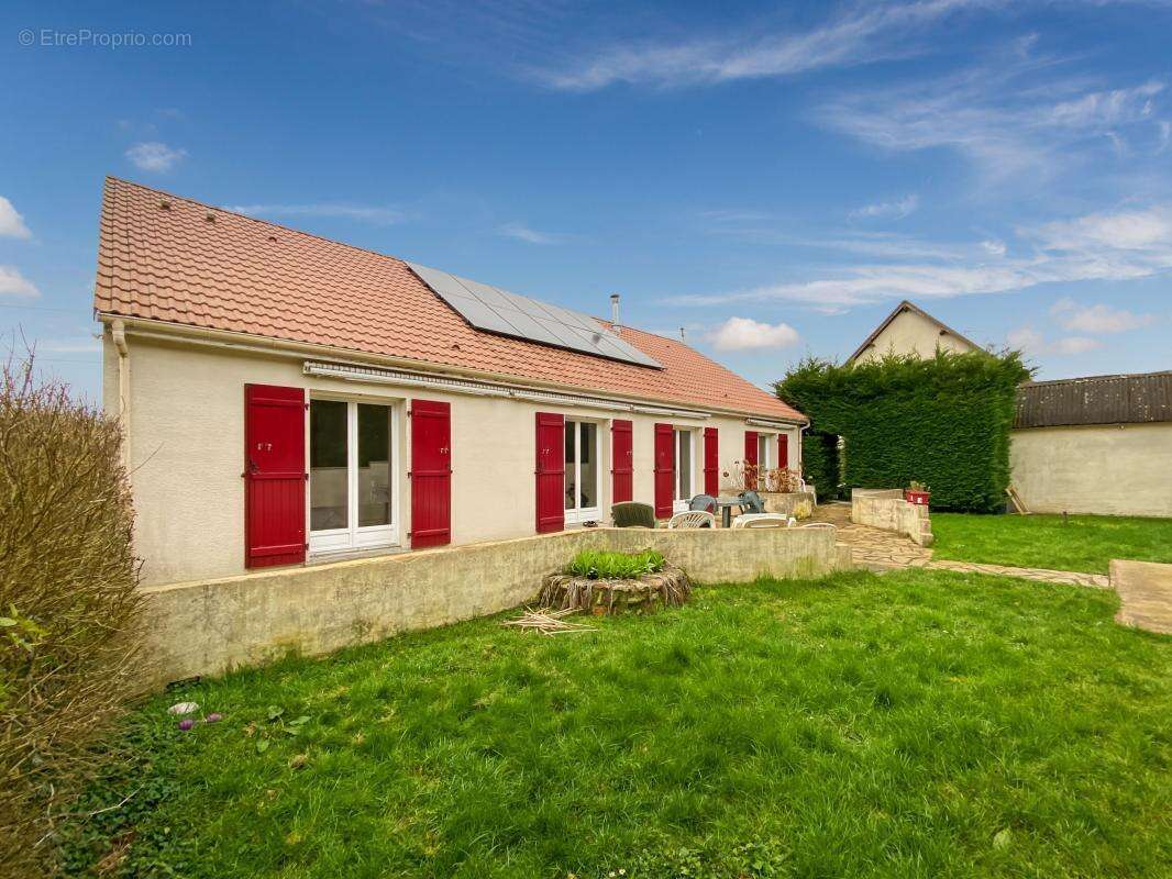 Maison à LES THILLIERS-EN-VEXIN