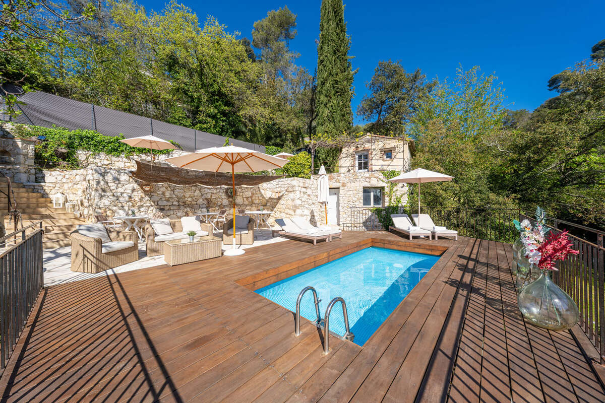 Maison à LA COLLE-SUR-LOUP