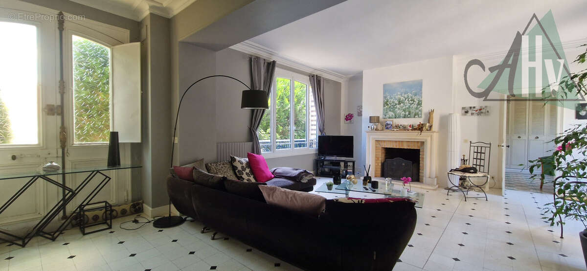 Maison bourgeoise située entre Bray-sur-Seine et Nogent-sur-Seine - photo 4